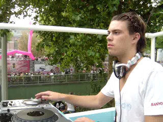 Niels @ City Parade - Hed Kandi Truck