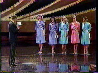 Miss Universe 1986- Interview Competition 3 of 4