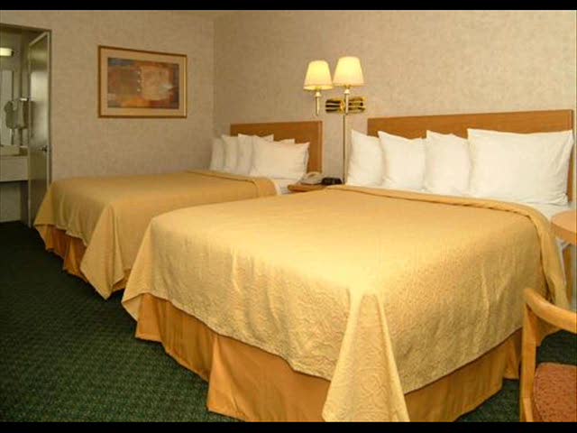 Denver Comfort Inn and Suites, Stapleton, Co