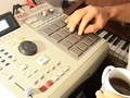 Episode 5 - How to create a hip hop beat (with a MPC 2000)