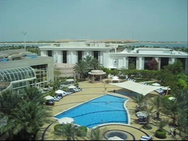 Massive rooms at 5 * Royal Meridien Hotel, Abu Dhabi