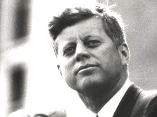 Fragmento Animado del Discurso de JFK "El Presidente y la Prensa", traducido al Español