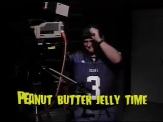Clip Fu: Peanut Butter Jelly Time