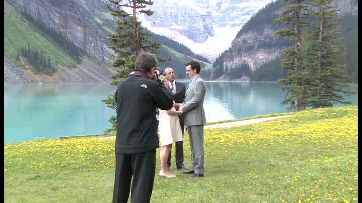 Plan Your Wedding in Lake Louise, Alberta