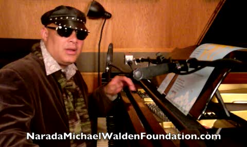 Narada Michael Walden on Piano,Let the Sunshine In