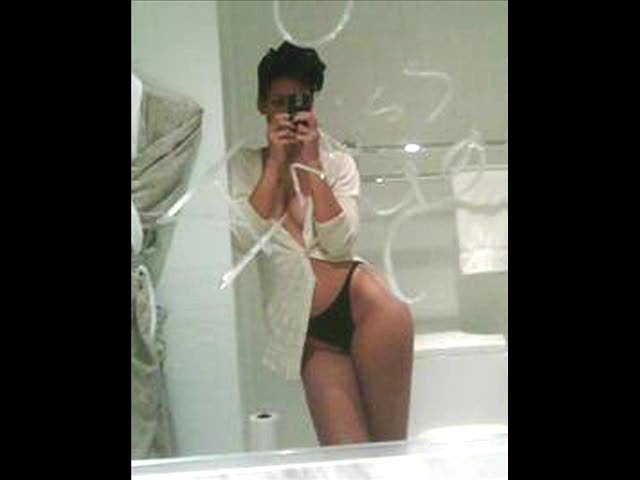 Rihanna Leaked Nude Photos( More@ ImageCargo.com )