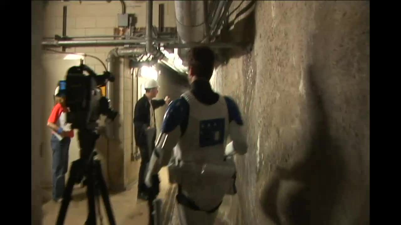 Lights Sabers Action E7 - Clone Trooper Cloning on the set of Star Wars Forgotten Realm