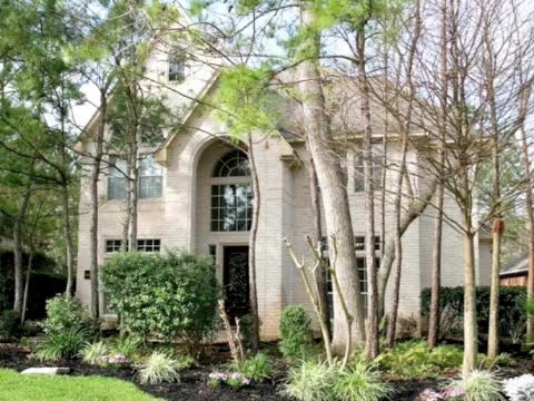 Custom Home with a Pool in Herald Oaks, The Woodlands, TX!