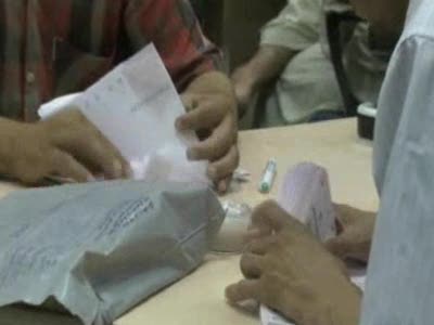 VOTING BEGINS IN AFGHAN ELECTIONS