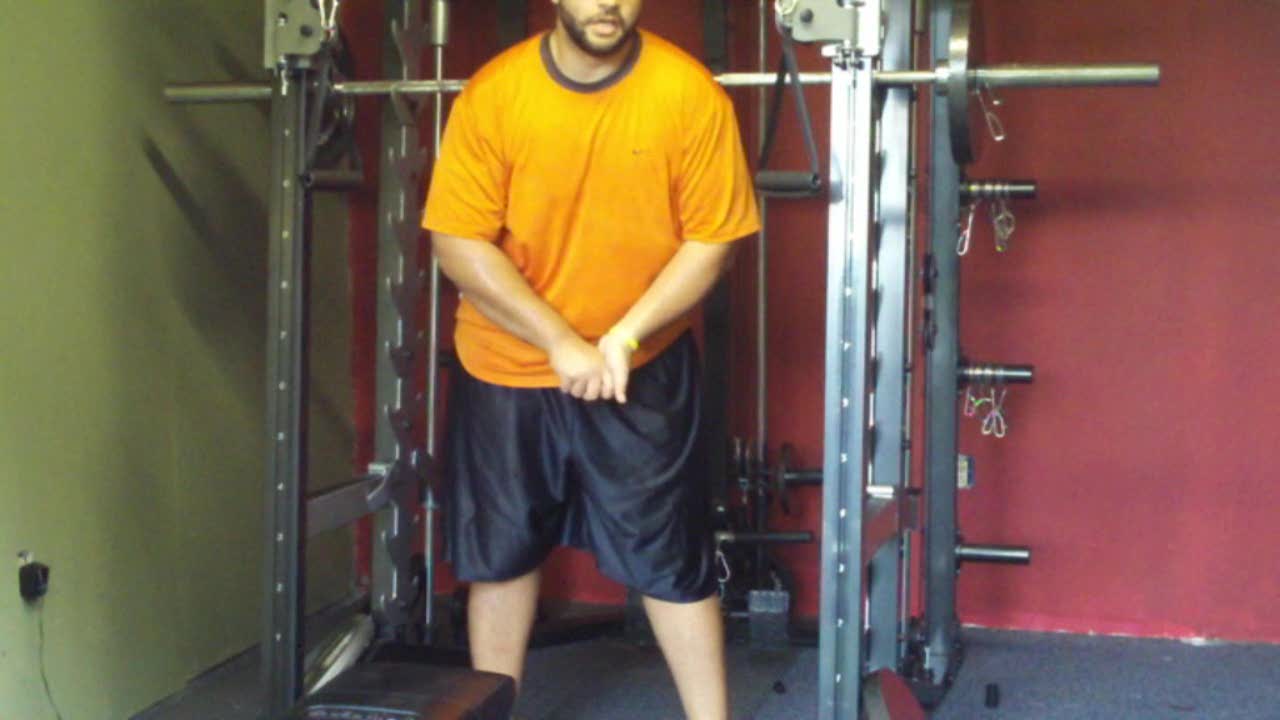 Body Weight Rows for a Challenge with Mr. Low Body Fat