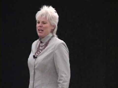 Female Keynote and Motivational Speaker Karyn Ruth White