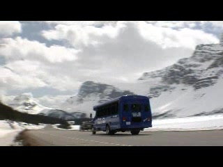 Discover Lake Louise & Ice Fields in Banff National Park