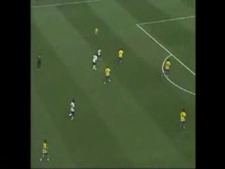 GolaÃ§o de Ronaldo. contra o Santo AndrÃ© . Wonderful goal