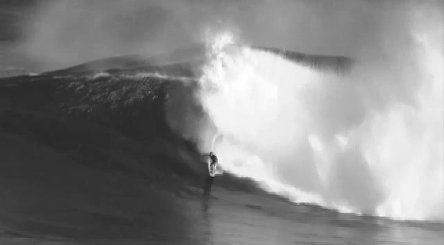 Big Wave Surfers Hit Jaws for Billabong XXL
