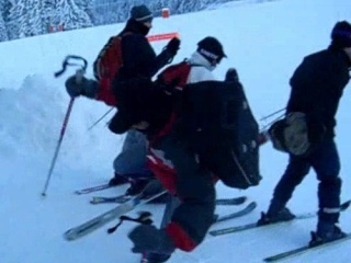 Grenoble MIB - Siva learning to ski