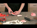 How to Decorate Cookies for Valentine's Day