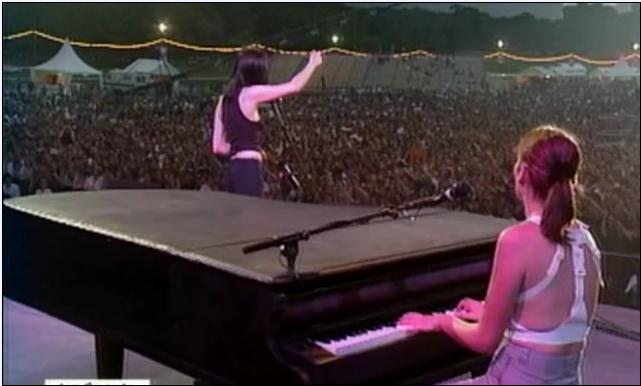 The Corrs - Live at Solidays '99 Part 4/7