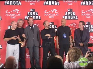 VH1 Rock Honors Backstage