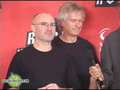 Genesis & Robin Williams Backstage at VH1 Rock Honors