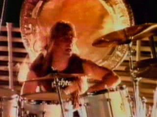 Motörhead  - Born To Raise Hell