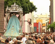 En Gran Canaria Más de 5.000 personas acompañan a la Virgen de Guía en su procesión por las calles del casco histórico 
