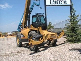 2005 Caterpillar TH560B Telehandler